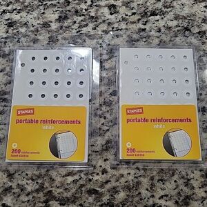 Lot Of 2‎ Staples Portable White Reinforcements #636156
